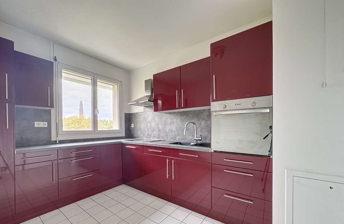 Appartement à LEVALLOIS-PERRET