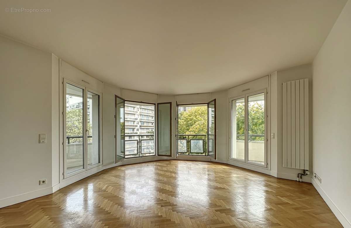 Appartement à LEVALLOIS-PERRET