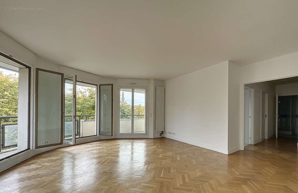 Appartement à LEVALLOIS-PERRET