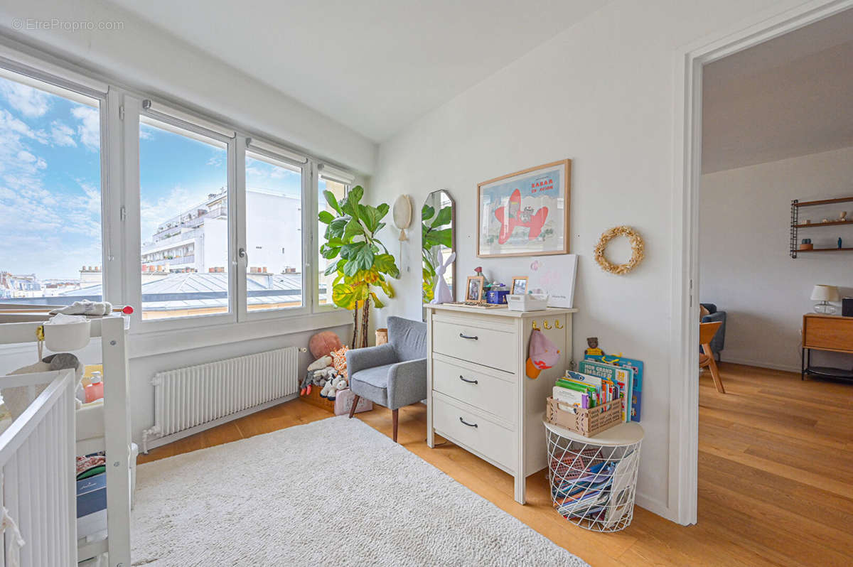 Appartement à PARIS-18E