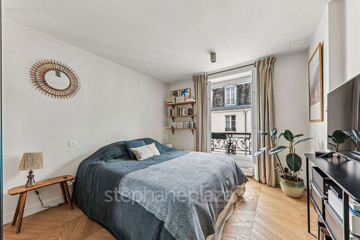 Appartement à PARIS-3E