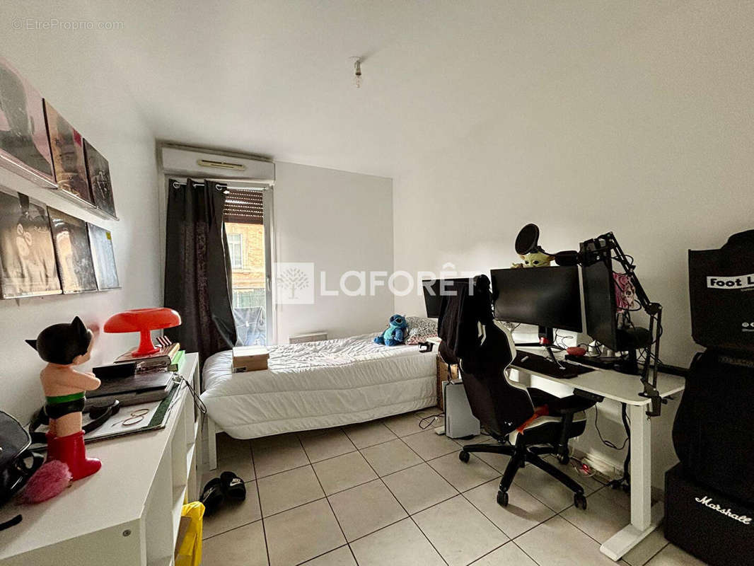 Appartement à MARSEILLE-1E