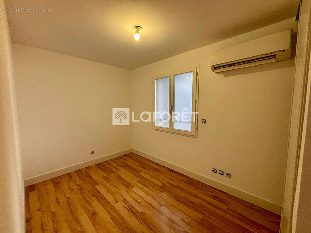 Appartement à MARSEILLE-2E