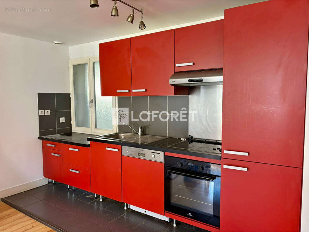 Appartement à MARSEILLE-2E