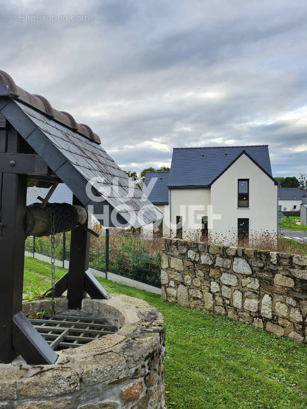 Maison à SAINT-SAMSON-SUR-RANCE