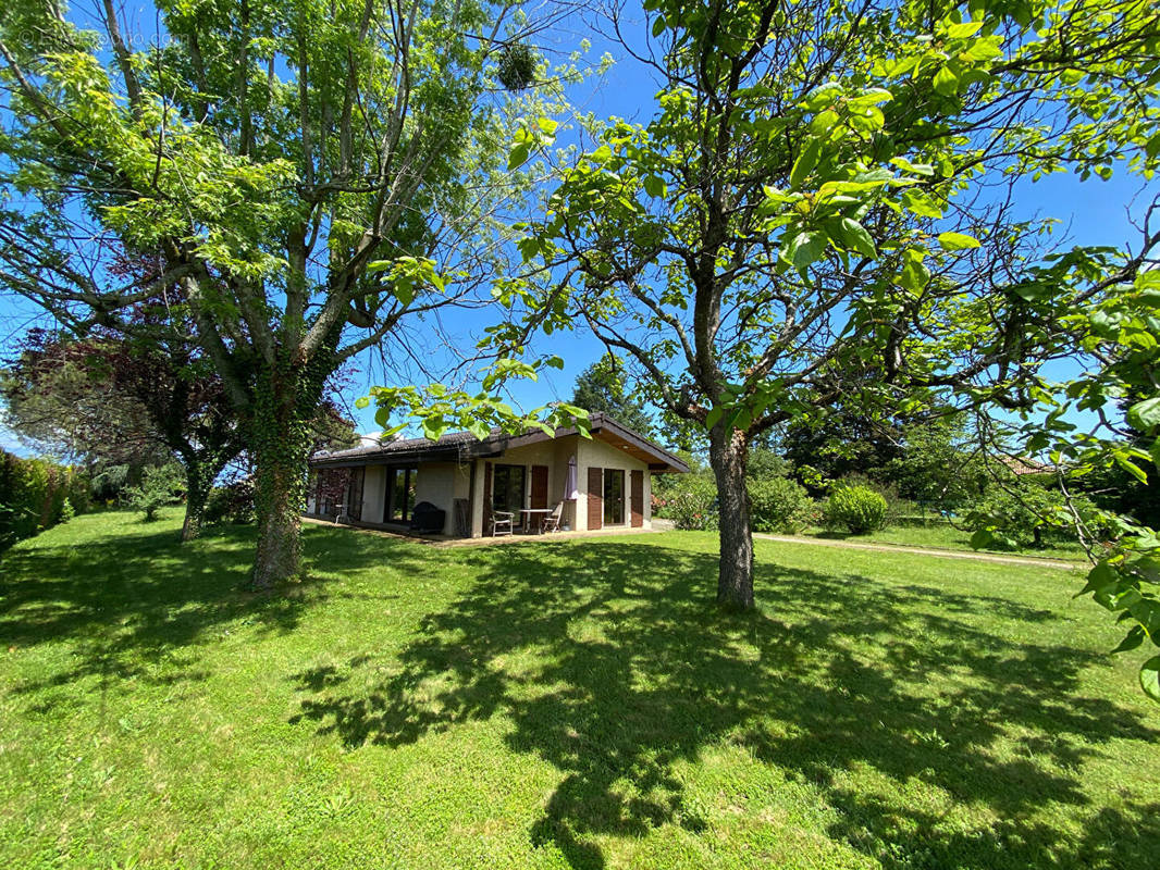 Maison à ANTHY-SUR-LEMAN