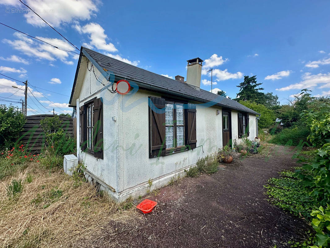 Maison à FRENEUSE