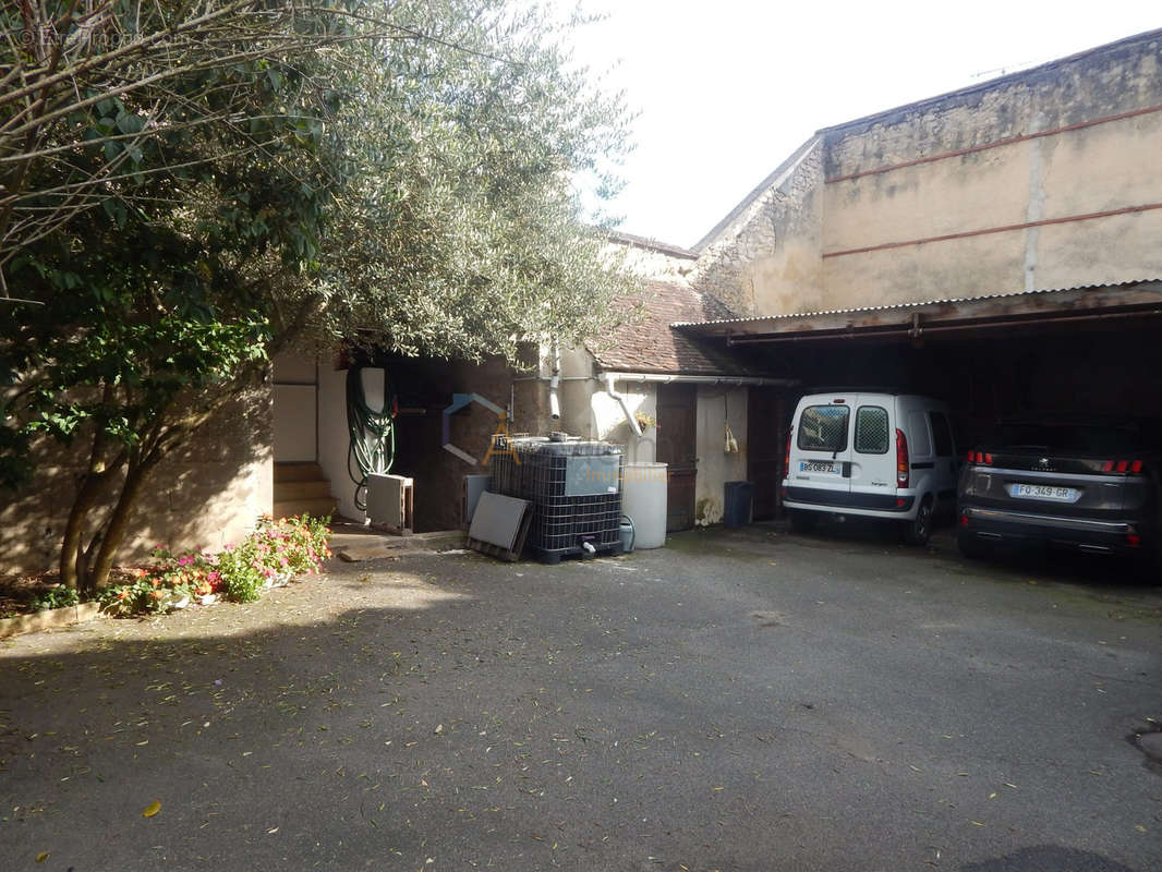 Maison à FERRIERES-EN-GATINAIS