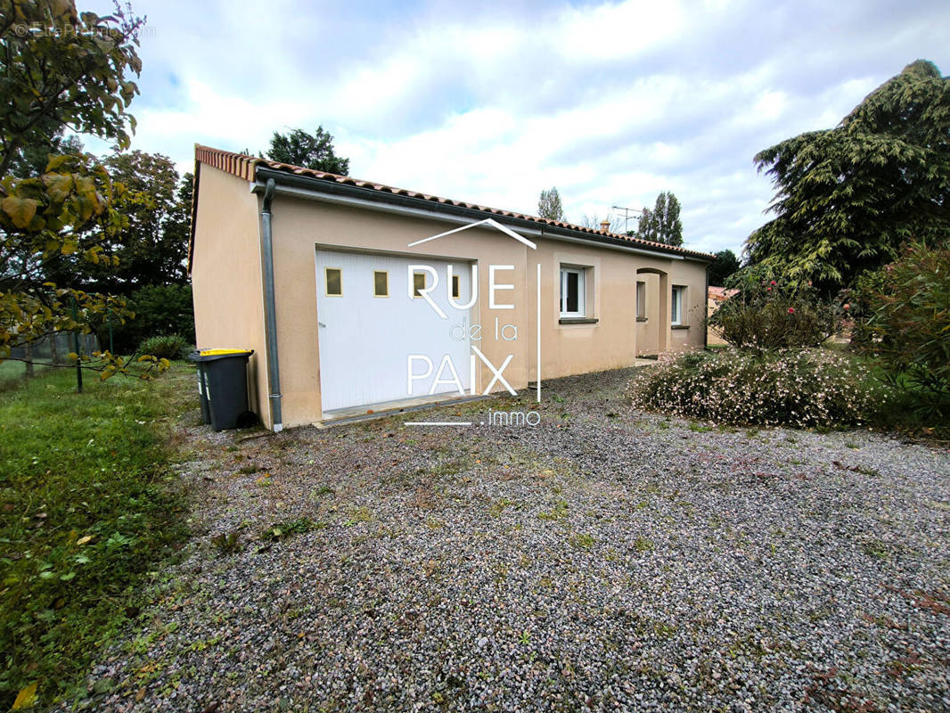 Maison à PARTHENAY