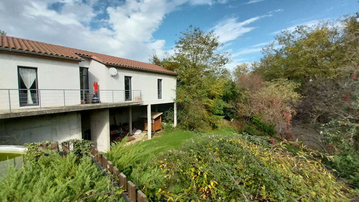 Maison à JARDIN