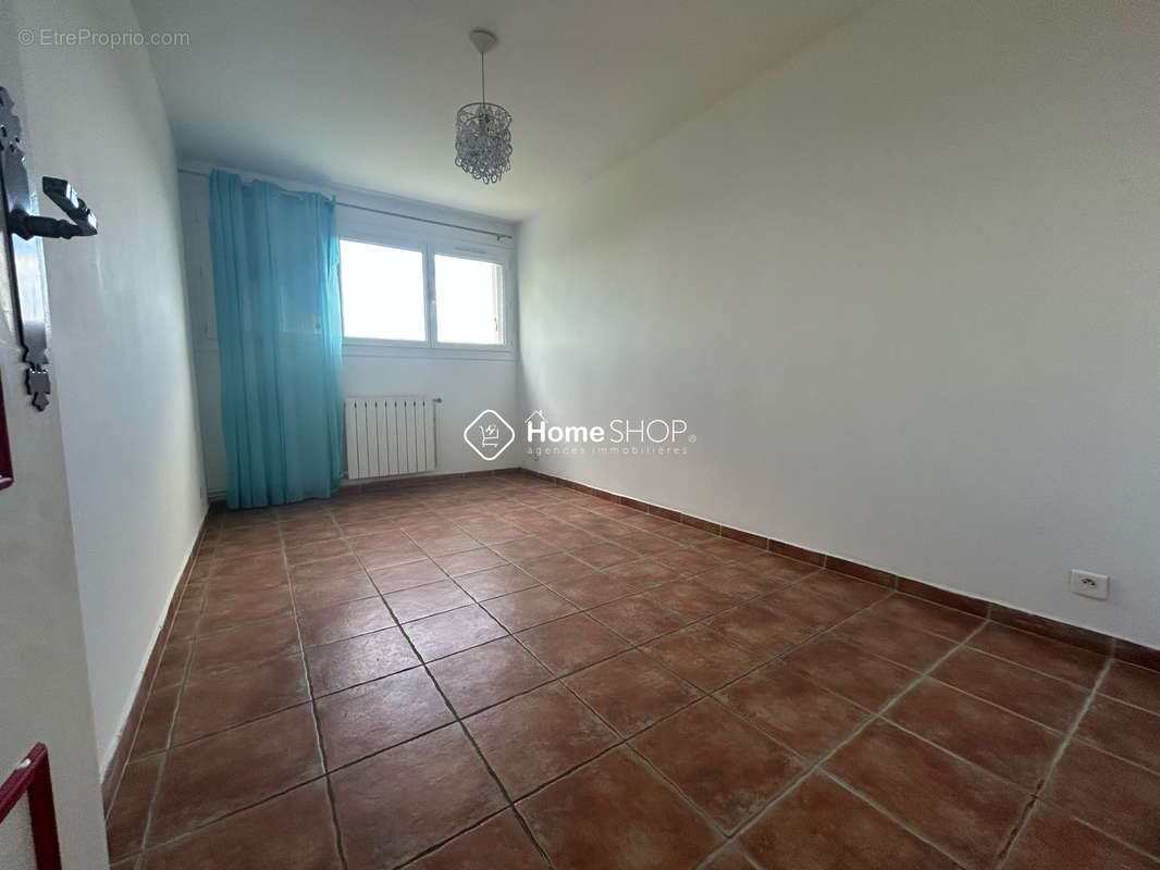 Appartement à SEPTEMES-LES-VALLONS