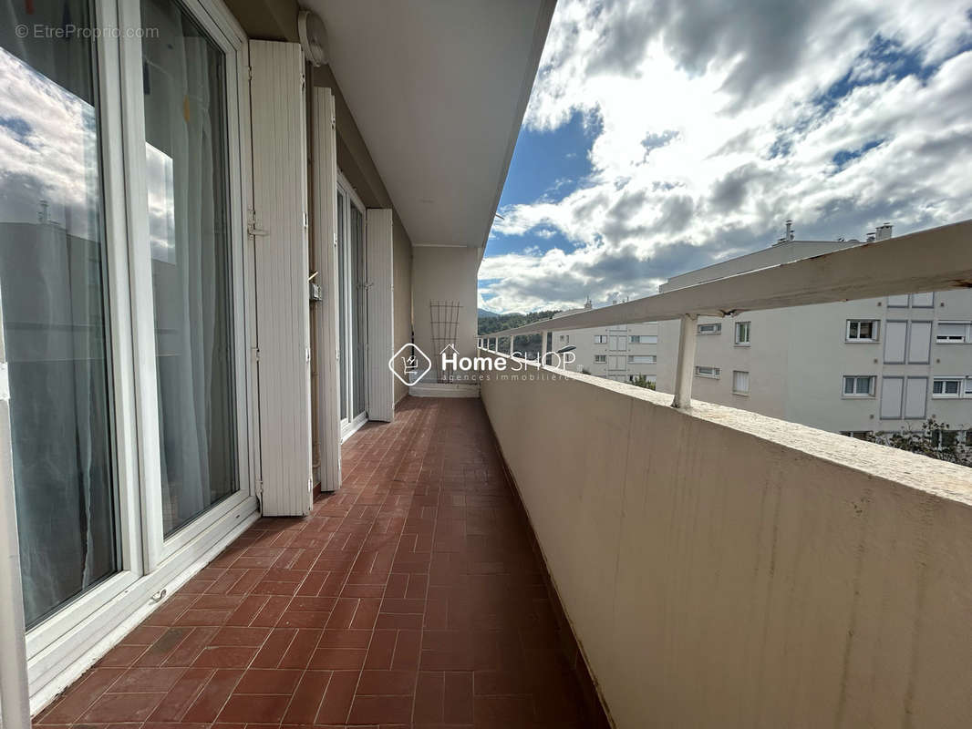 Appartement à SEPTEMES-LES-VALLONS