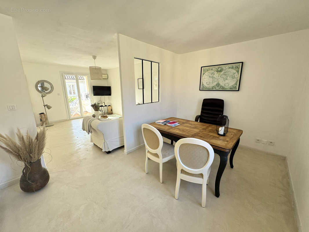 Appartement à HYERES