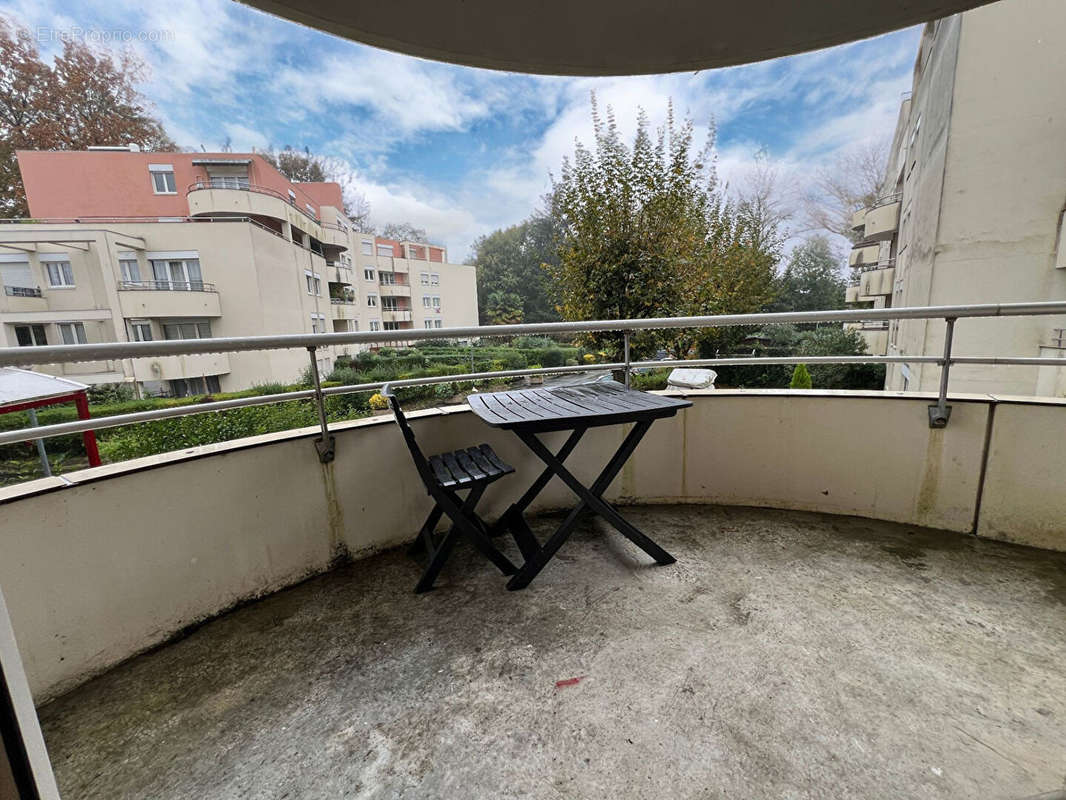 Appartement à BILLERE