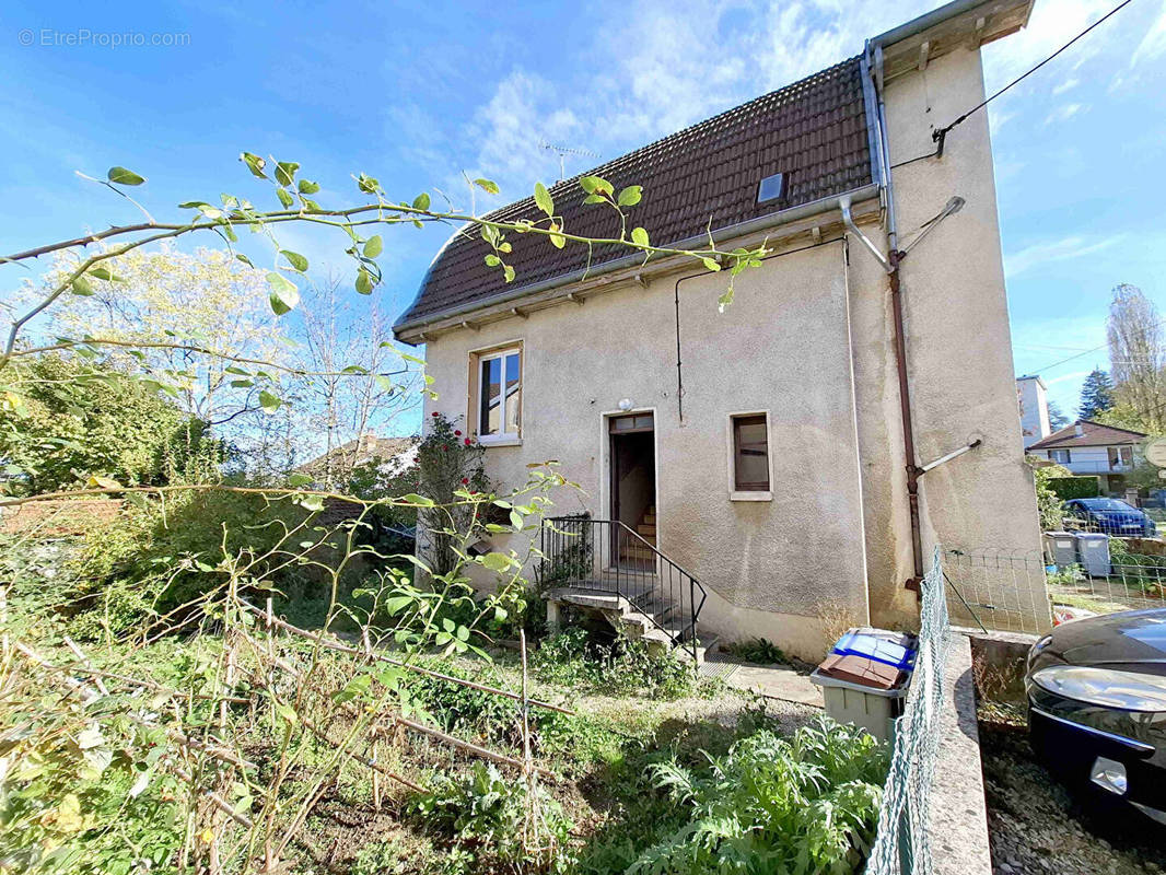 Appartement à LONS-LE-SAUNIER