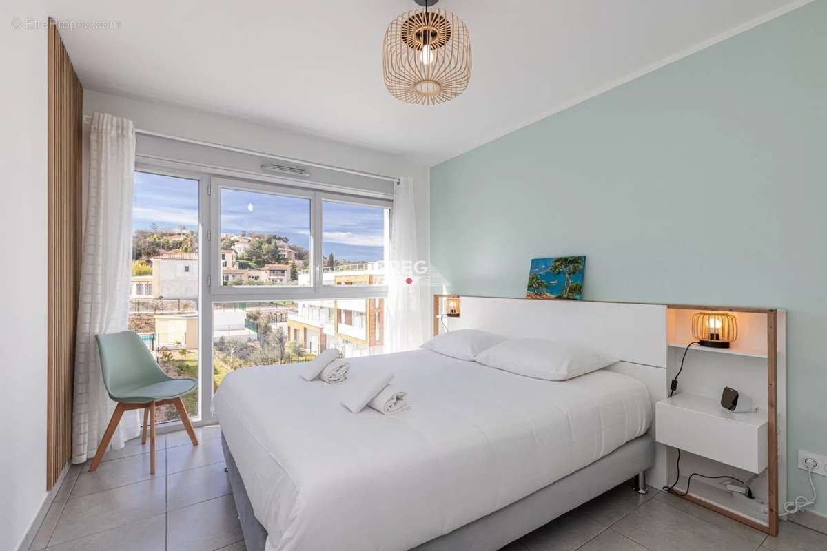 Appartement à VILLENEUVE-LOUBET