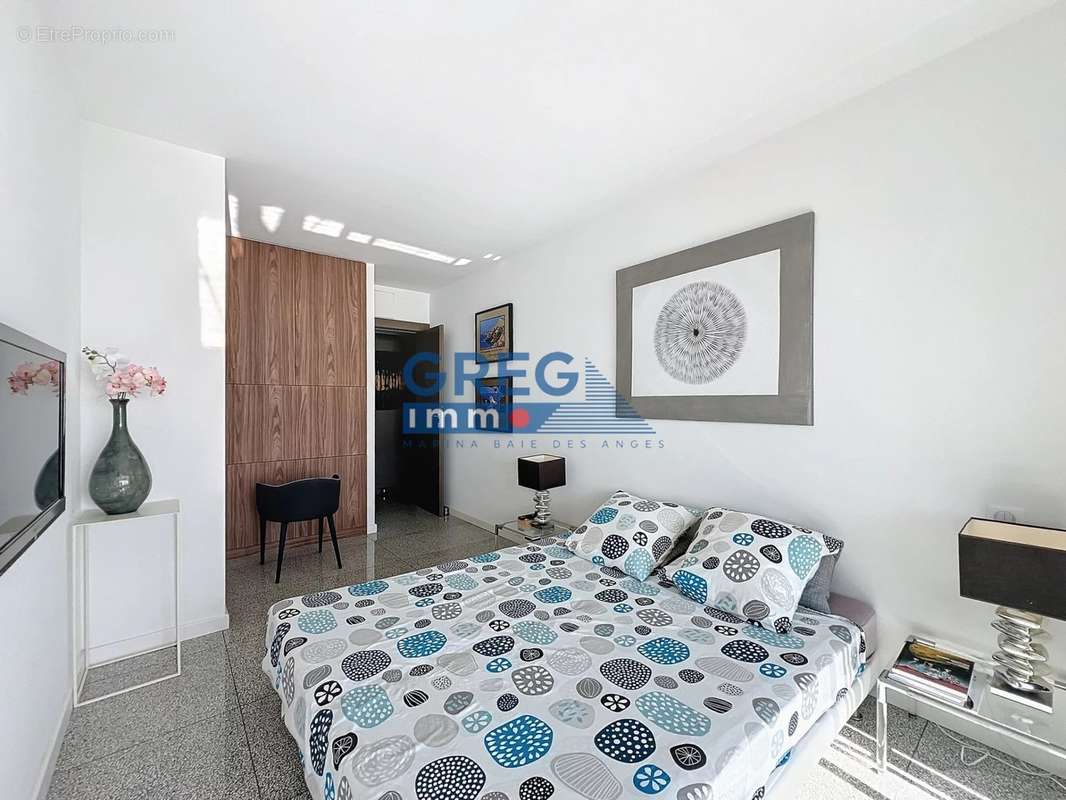 Appartement à VILLENEUVE-LOUBET