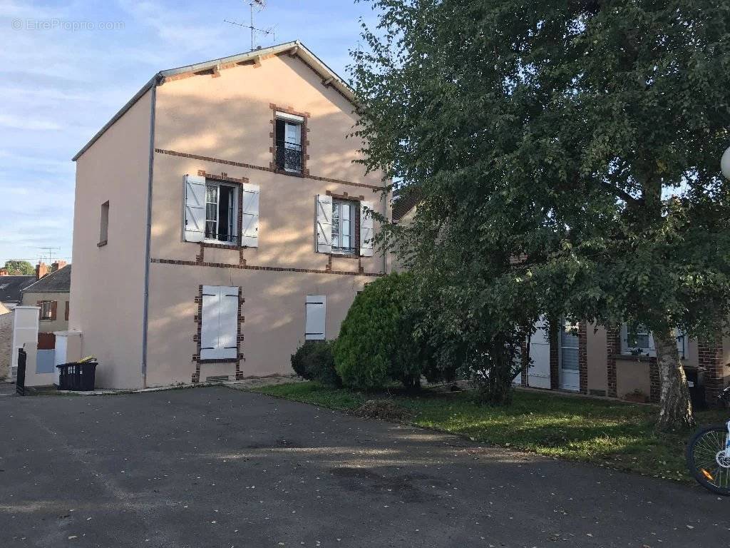 Appartement à AUNEAU