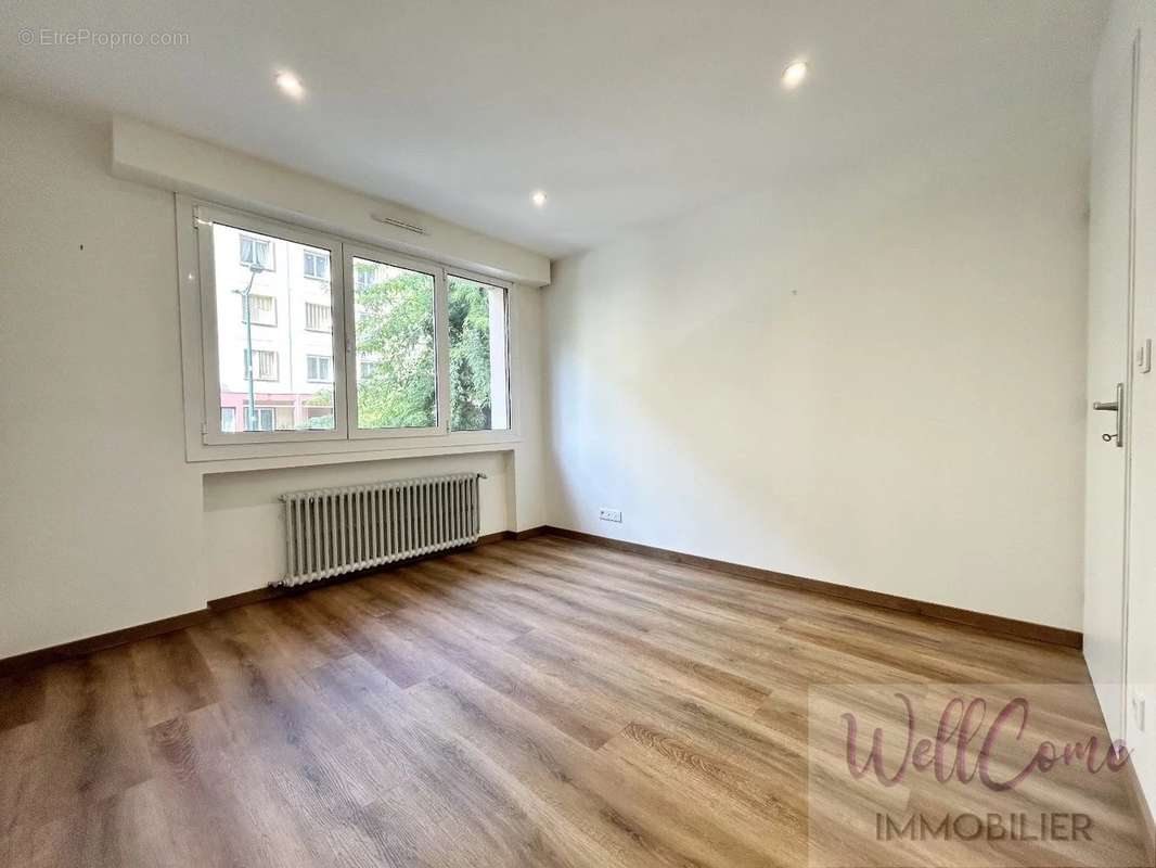 Appartement à AIX-LES-BAINS