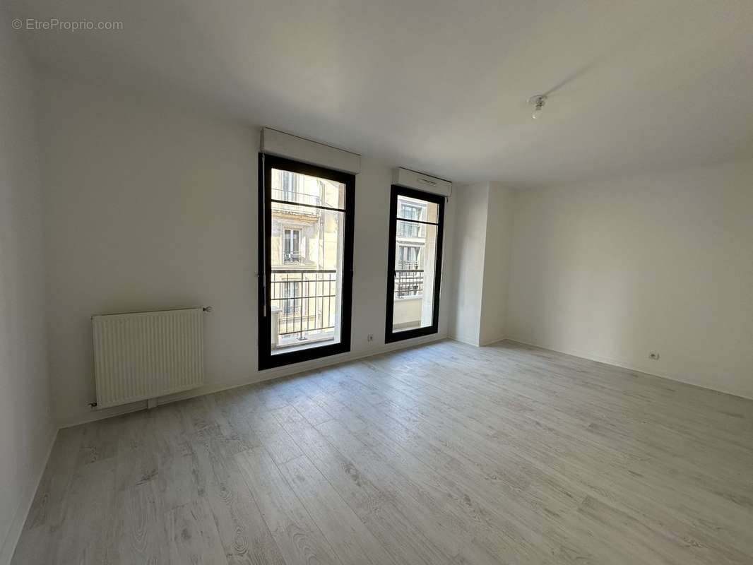 Appartement à LEVALLOIS-PERRET