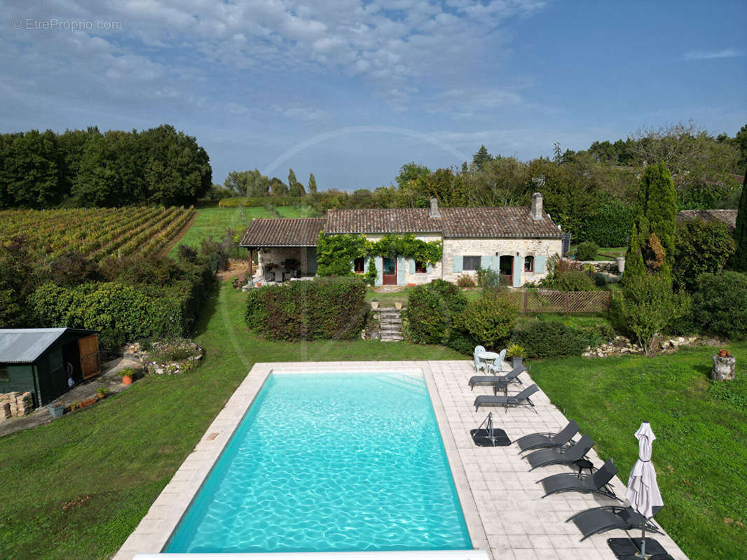 Maison à SAINT-EMILION