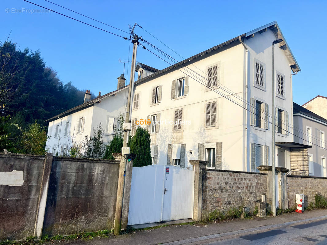 Appartement à THAON-LES-VOSGES