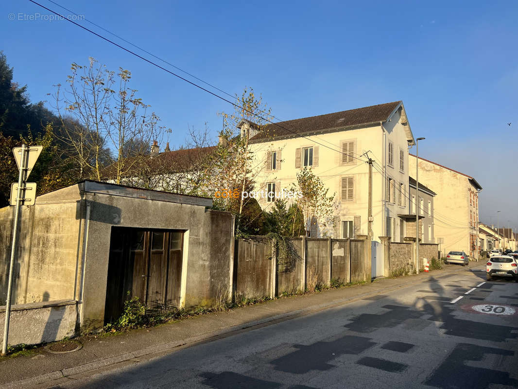 Appartement à THAON-LES-VOSGES