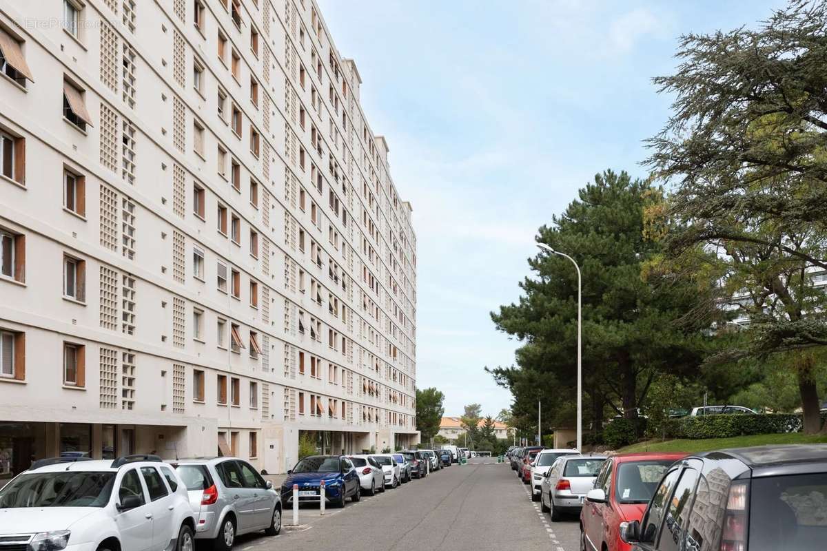 Appartement à MARSEILLE-9E