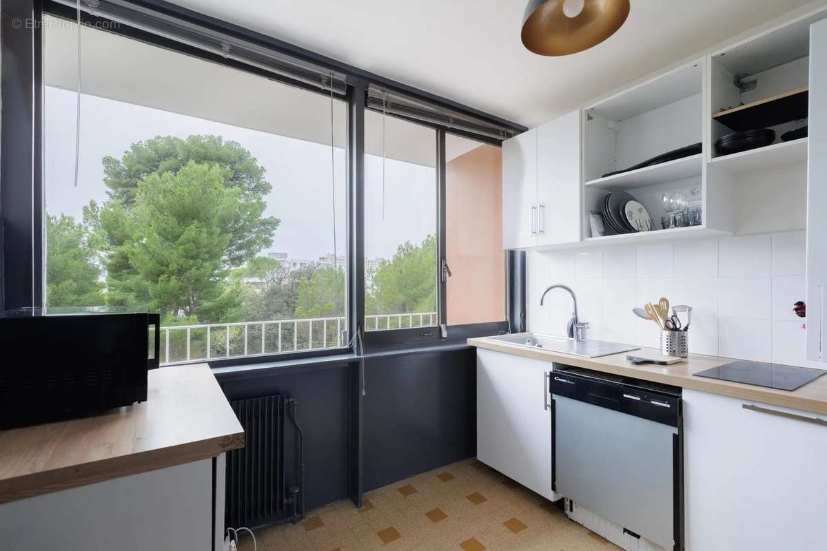 Appartement à MARSEILLE-9E