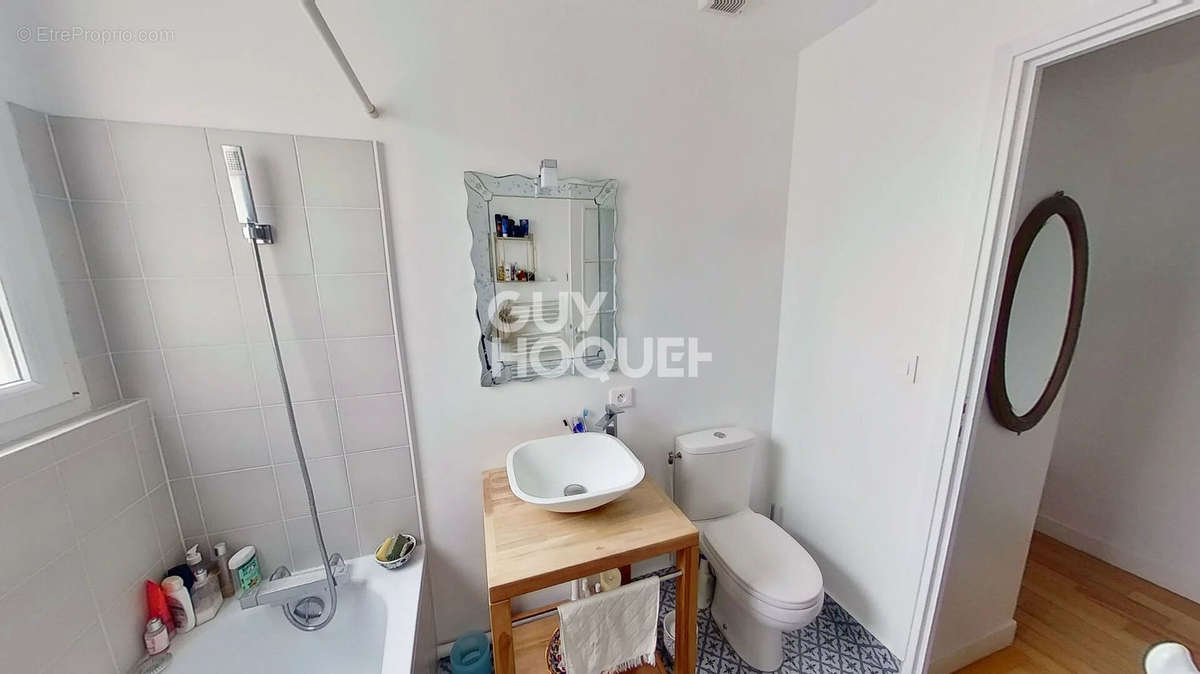 Appartement à PARIS-15E