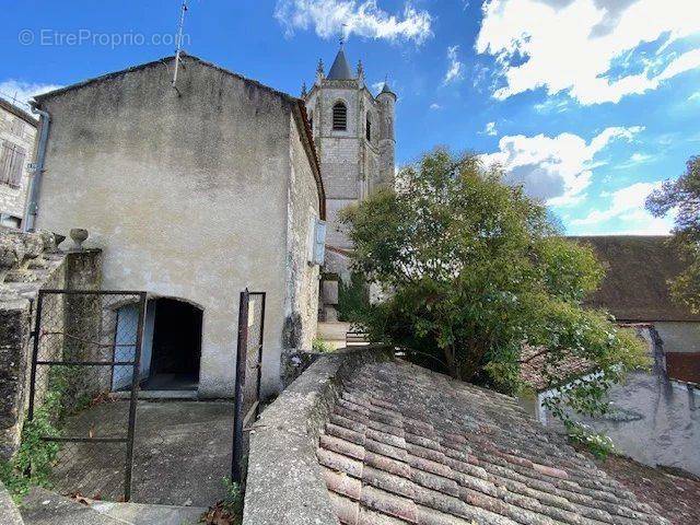 Maison à HAUTEFAGE-LA-TOUR