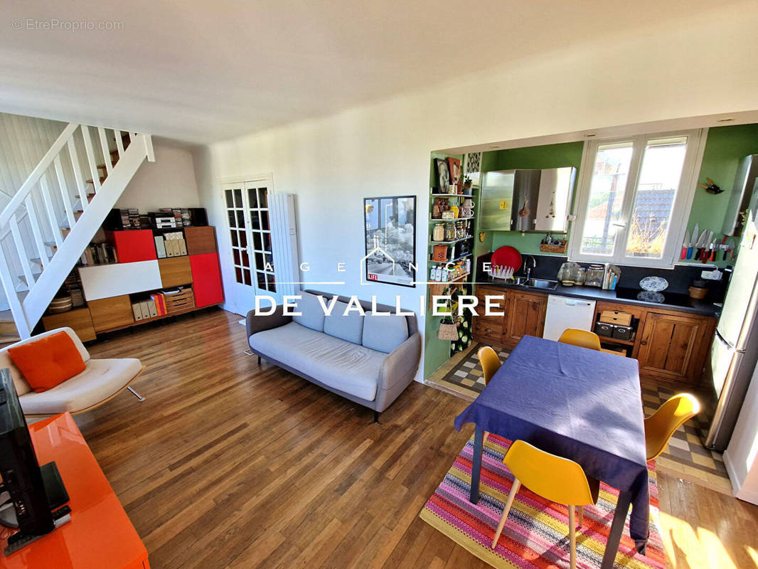 Appartement à NANTERRE