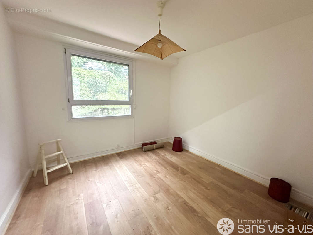 Appartement à SURESNES