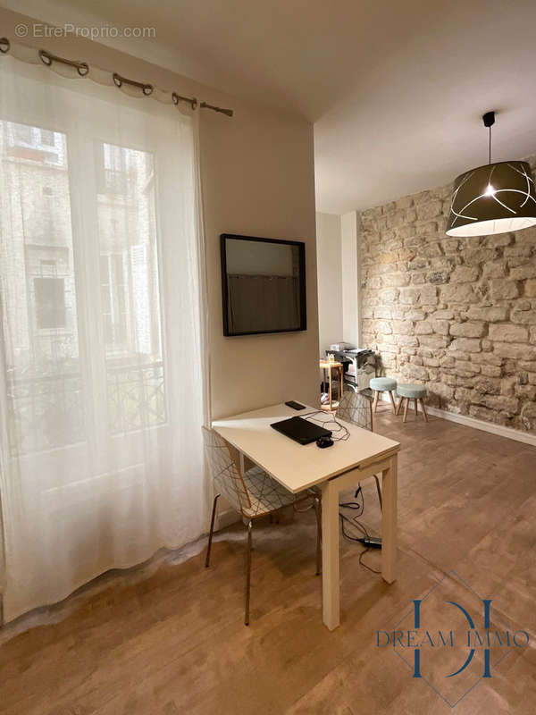 Appartement à PARIS-12E