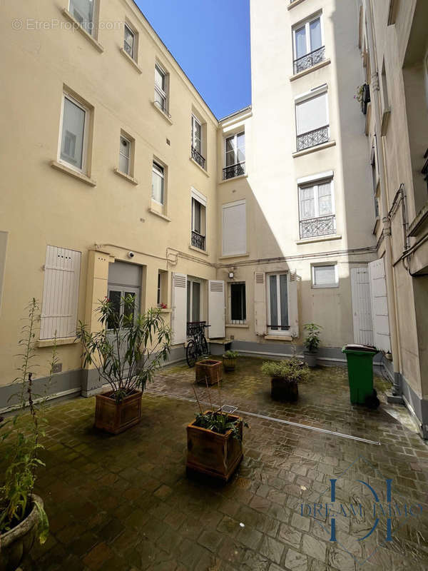 Appartement à PARIS-12E