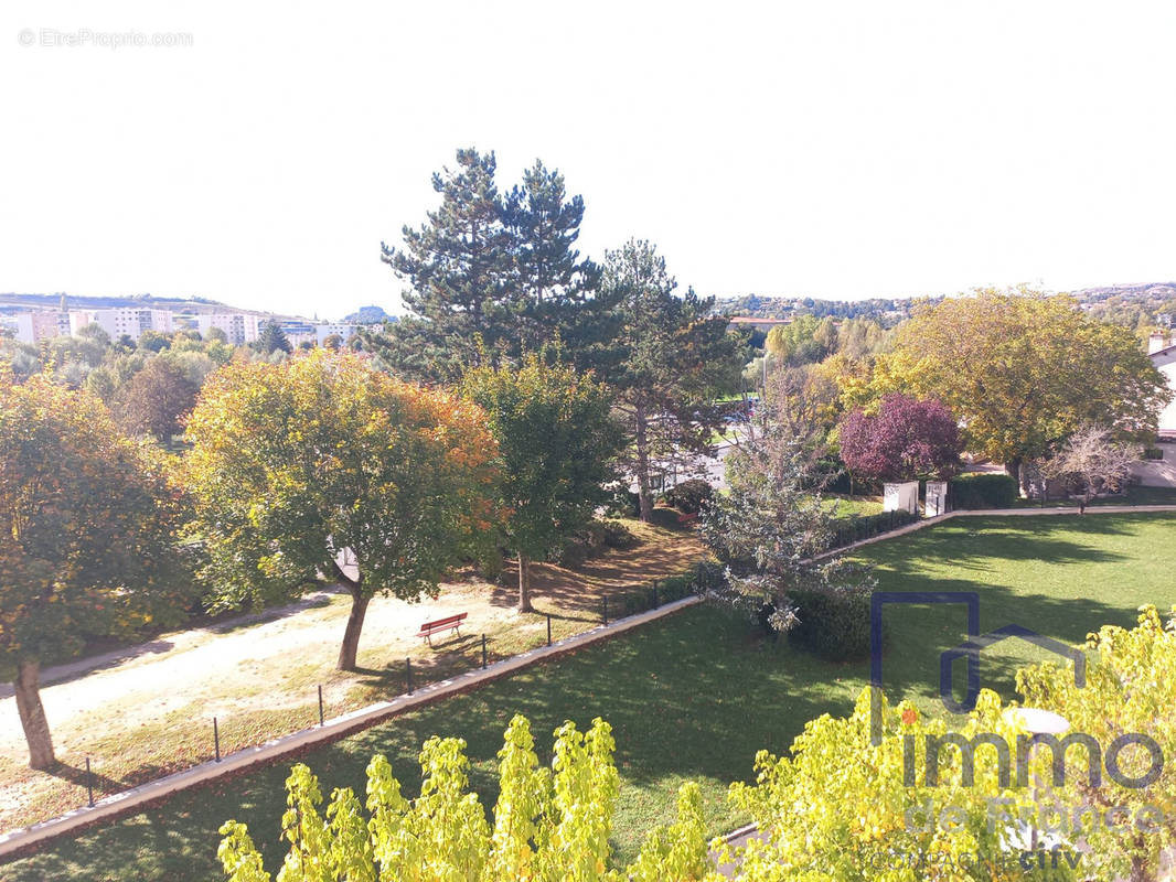 Appartement à BRIVES-CHARENSAC