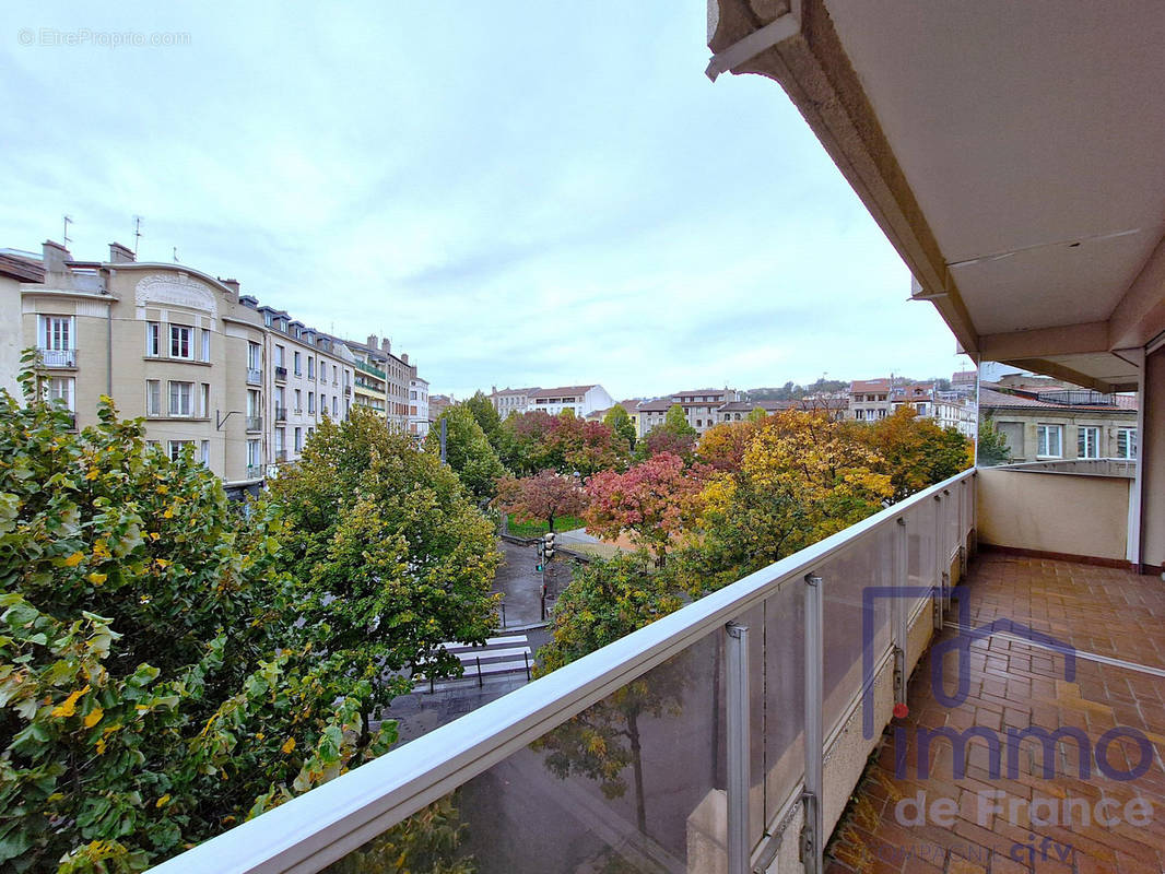 BALCON PARTIE SEJOUR  - Appartement à SAINT-ETIENNE