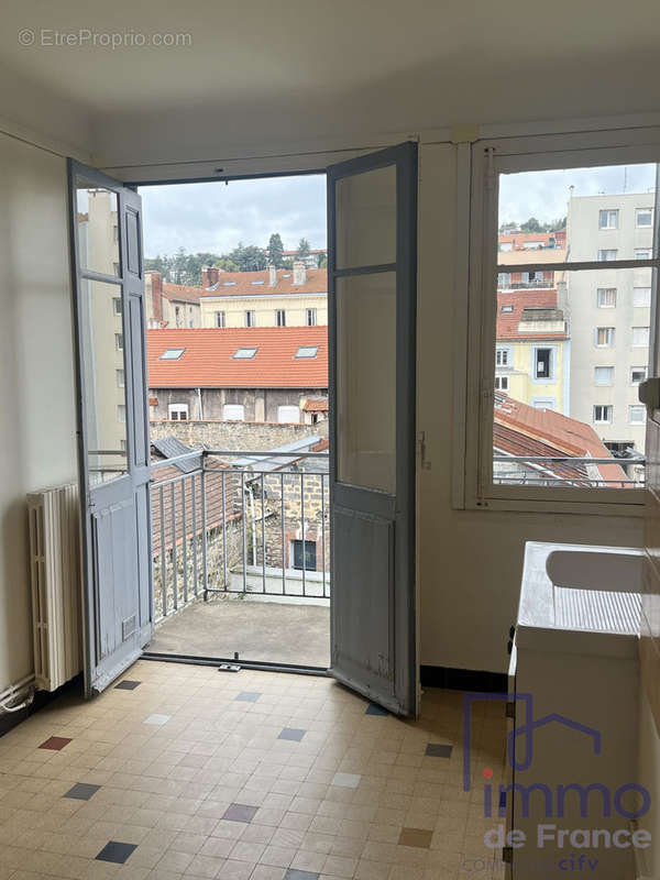 Appartement à SAINT-ETIENNE