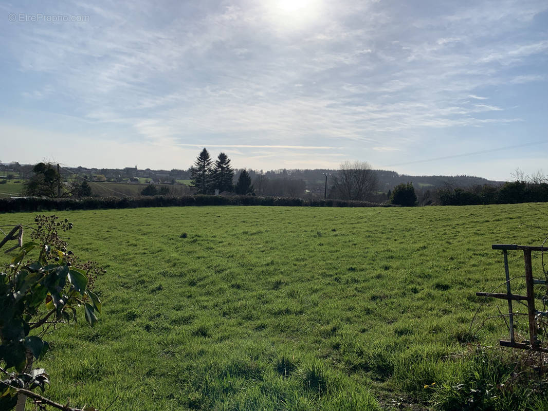 Terrain à TOUROUVRE