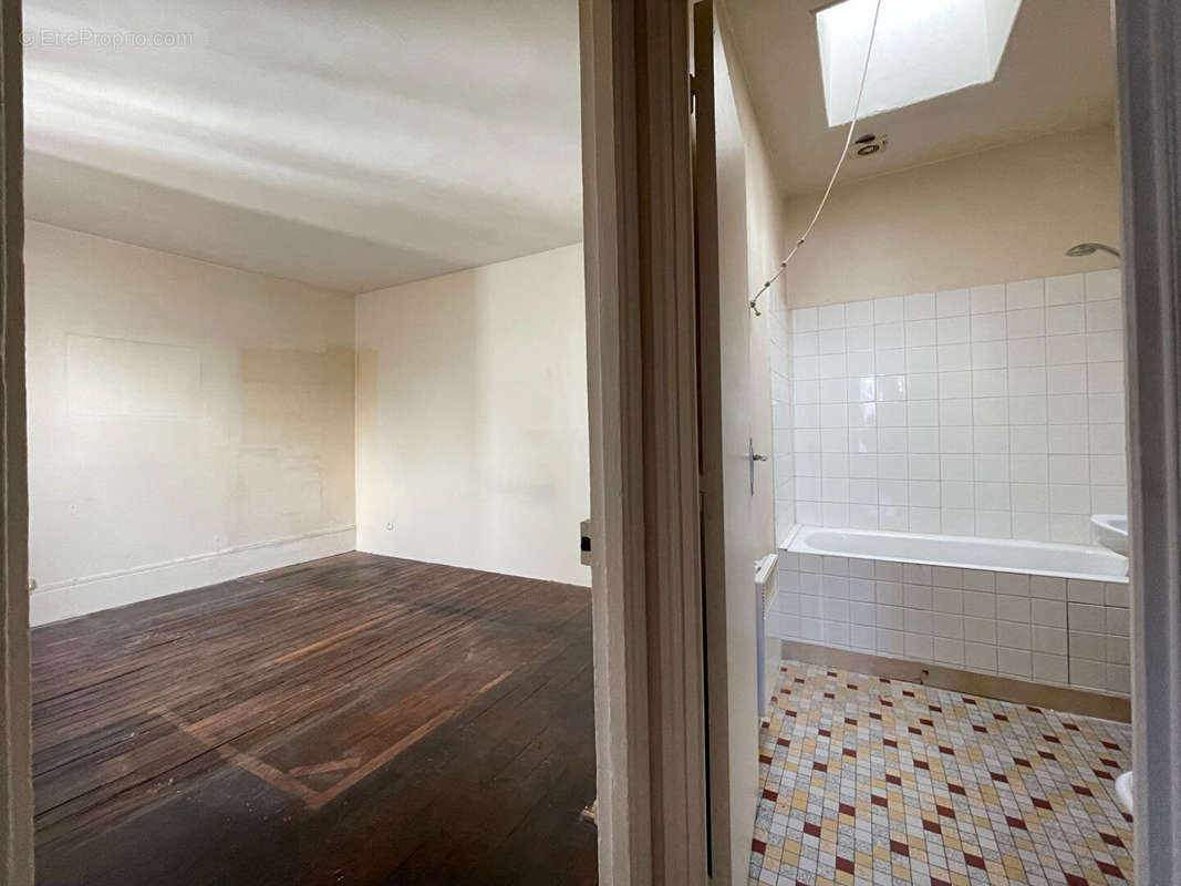 Appartement à PARIS-11E