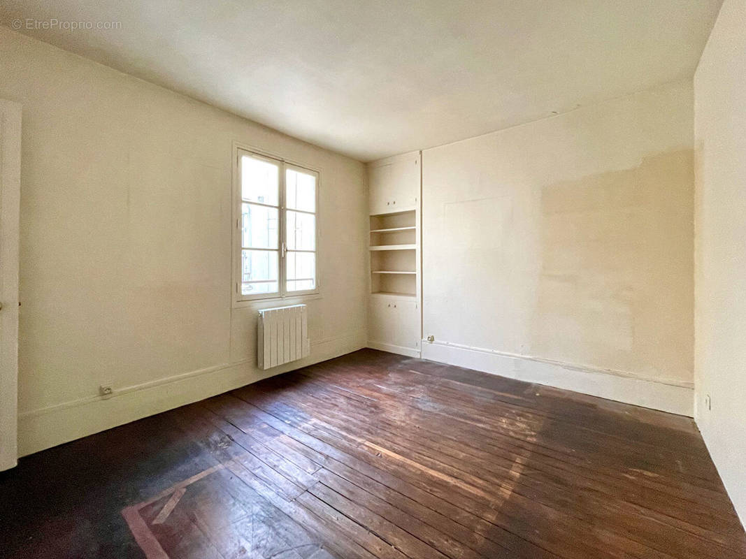 Appartement à PARIS-11E