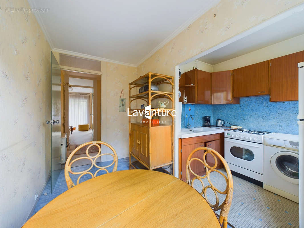 Appartement à FRESNES