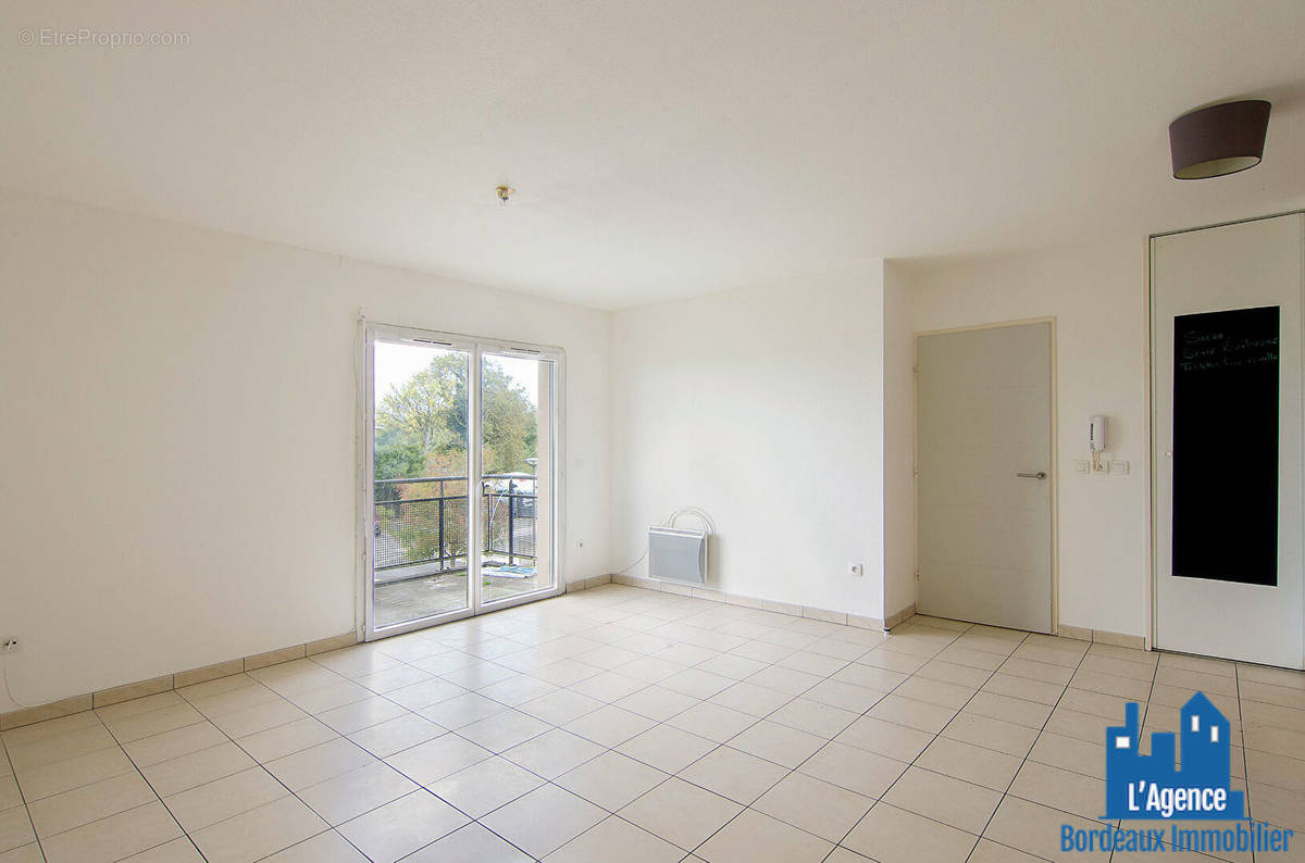 Appartement à BASSENS