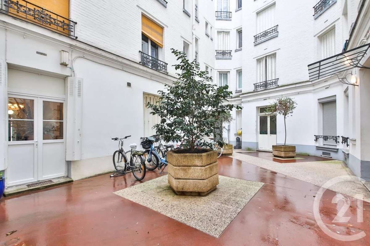 Appartement à PARIS-15E