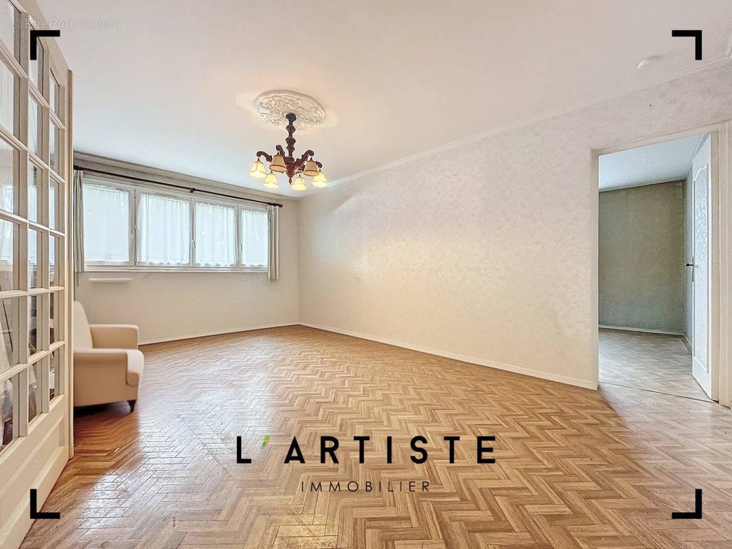 Appartement à DEVILLE-LES-ROUEN