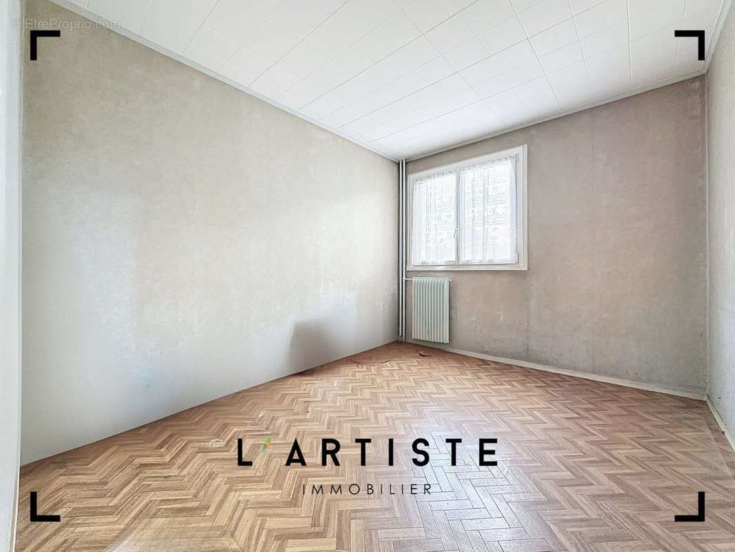 Appartement à DEVILLE-LES-ROUEN