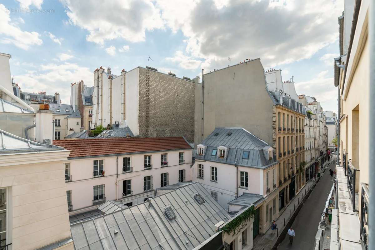 Appartement à PARIS-3E