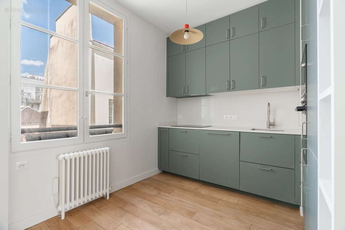 Appartement à PARIS-3E