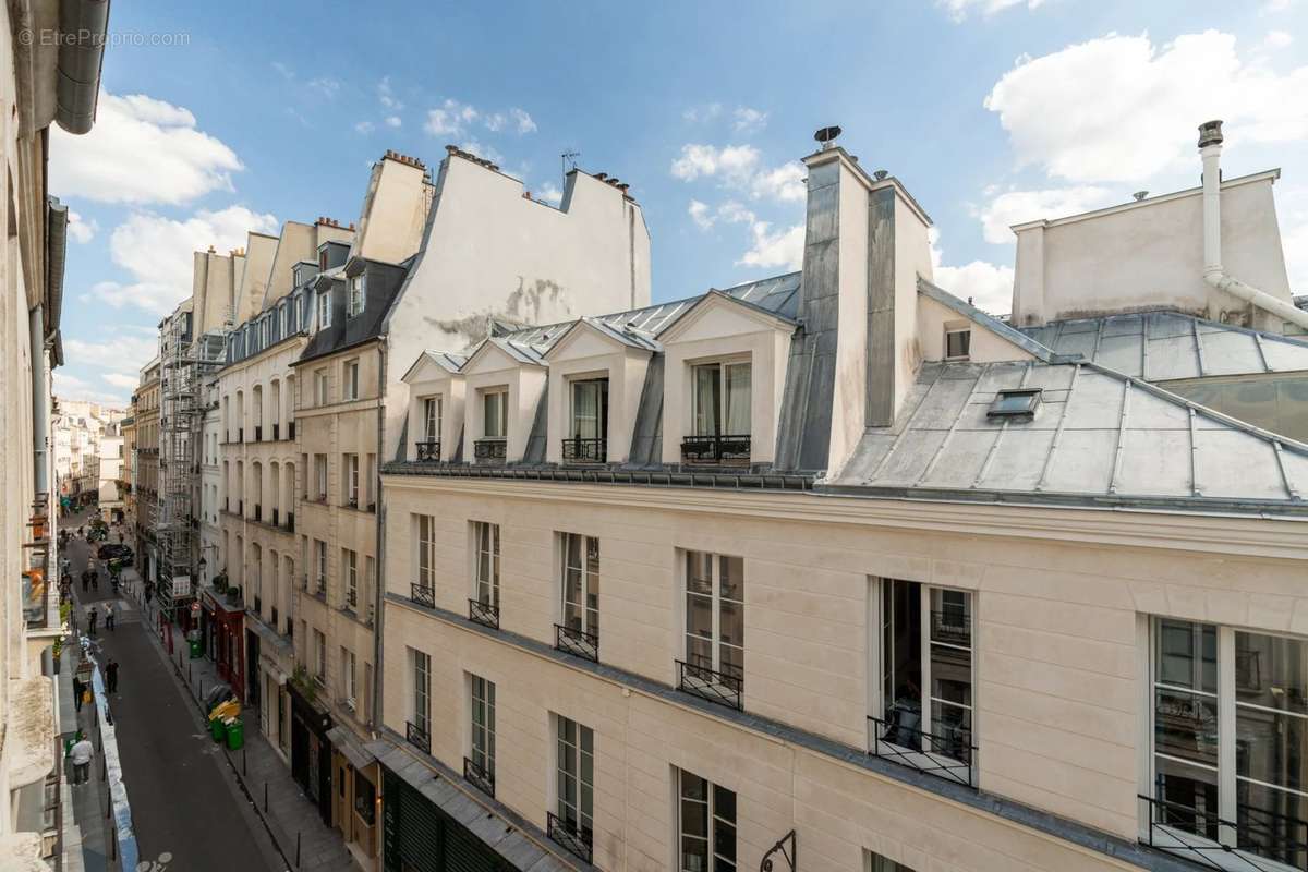 Appartement à PARIS-3E