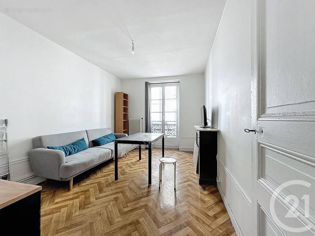 Appartement à PARIS-12E